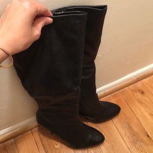 Cathy Jean Mid-calf Zippered Faux Leafher Boots